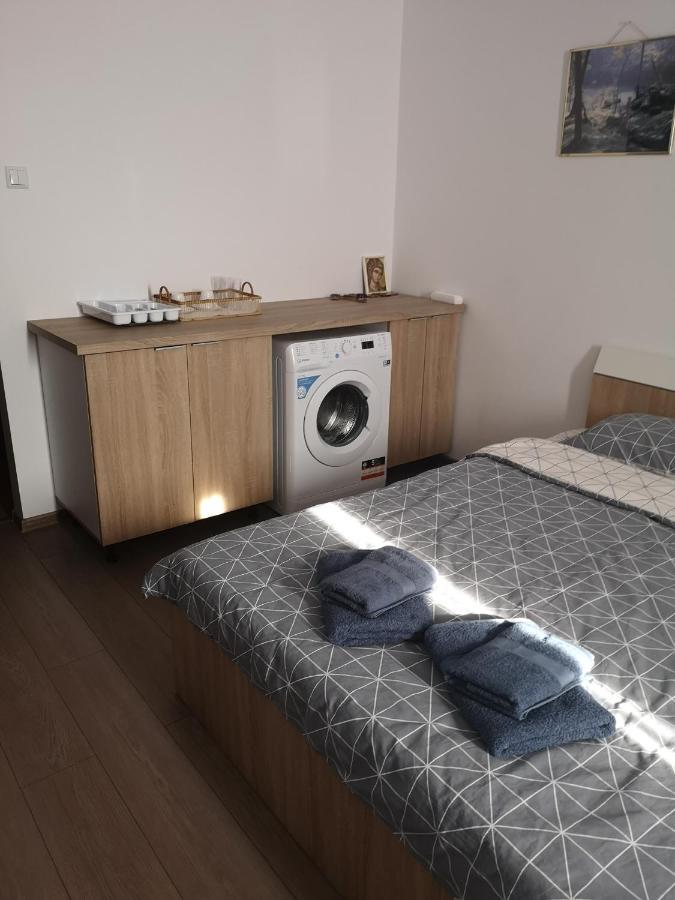 Gara Dinu Lejlighed Bukarest Eksteriør billede